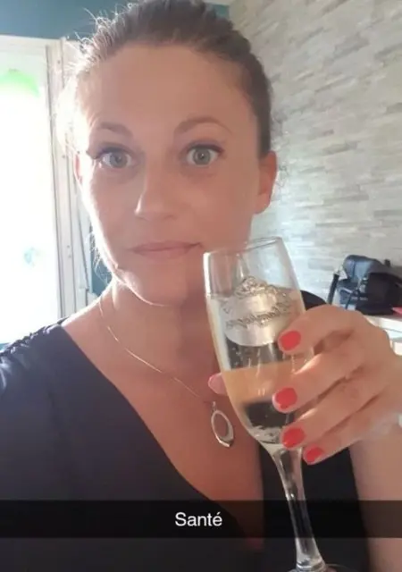 Я Aurlie, 39, знакомлюсь в Париже