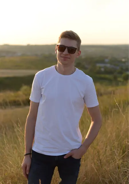 Макс из Броваров, мне 30, познакомлюсь на одну ночь