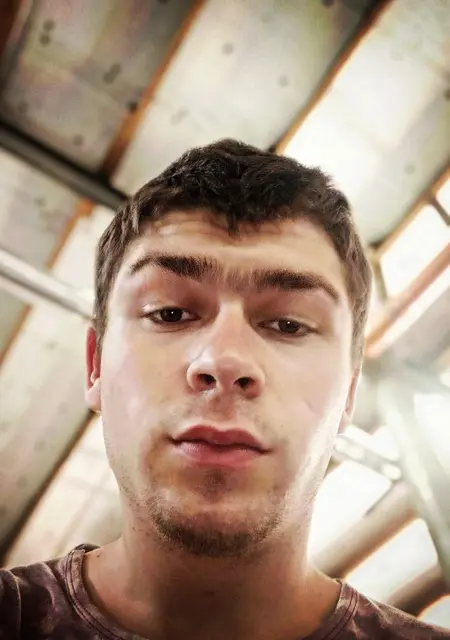 Миша из Киева, ищу на сайте знакомства на одну ночь