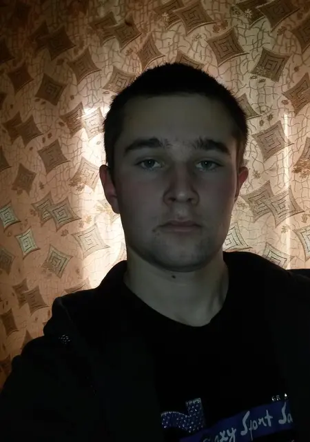 Я Алексей, 25, из Барановичей, ищу знакомства без обязательств