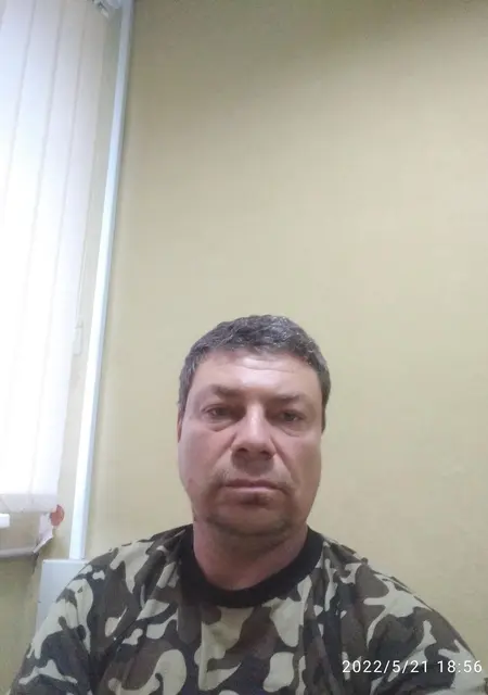 Я Виталий, 47, из Днепра, ищу знакомства без обязательств