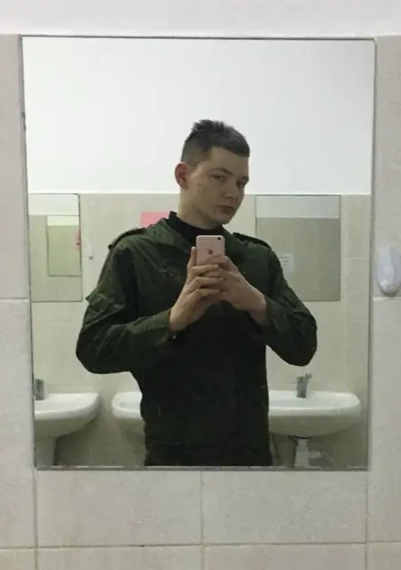 Илья из Гомеля, ищу на сайте знакомства на одну ночь