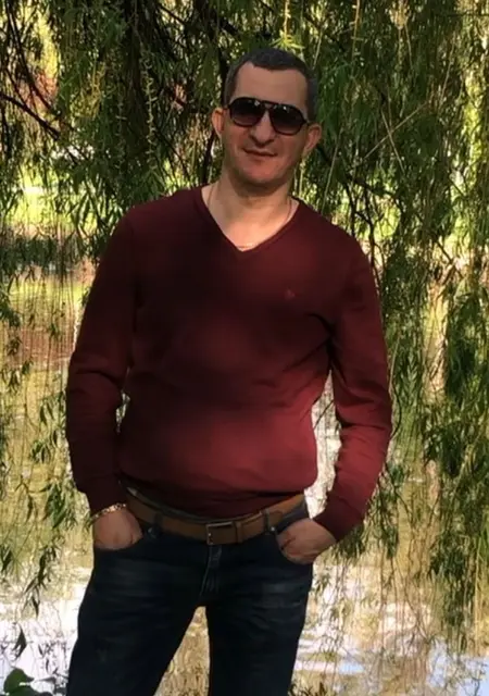 Я Магеррам, 41, из Амстердама, ищу знакомство для постоянных отношений