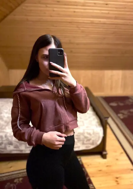 Я Настя, 23, знакомлюсь для общения в Ровно