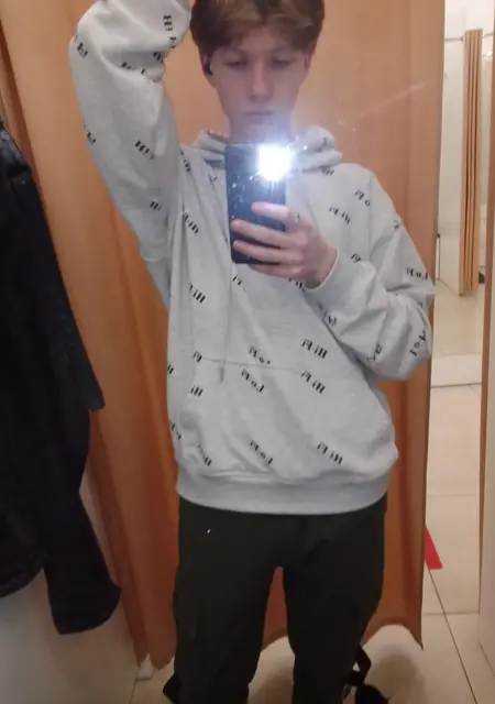 Владимир из Донецка, ищу на сайте знакомства на одну ночь