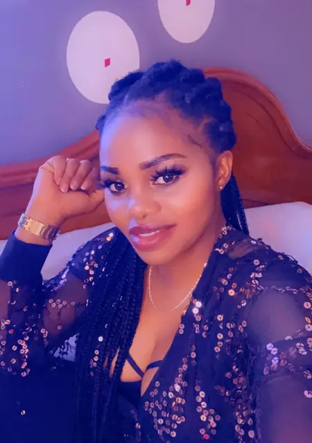 Я Angela, 33, знакомлюсь для приятного времяпровождения в Турине