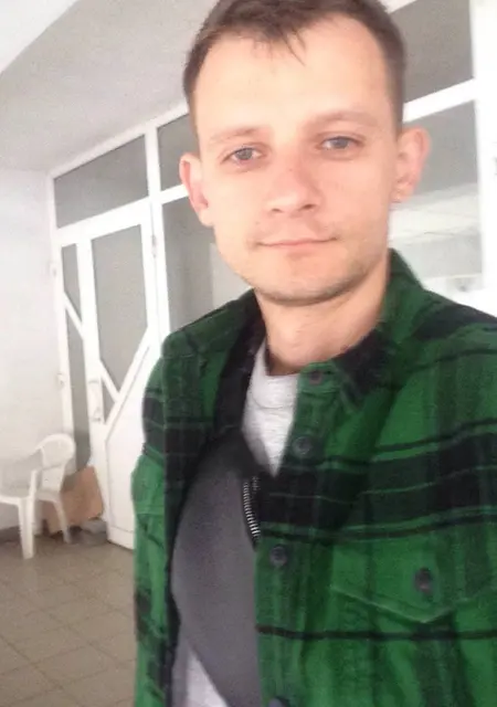 Ярослав из Харькова, ищу на сайте знакомства на одну ночь