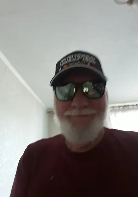 Я Владимир, 66, из Львова, ищу знакомство для общения