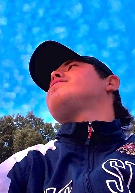 Я Anisjon, 21, знакомлюсь на одну ночь в Со