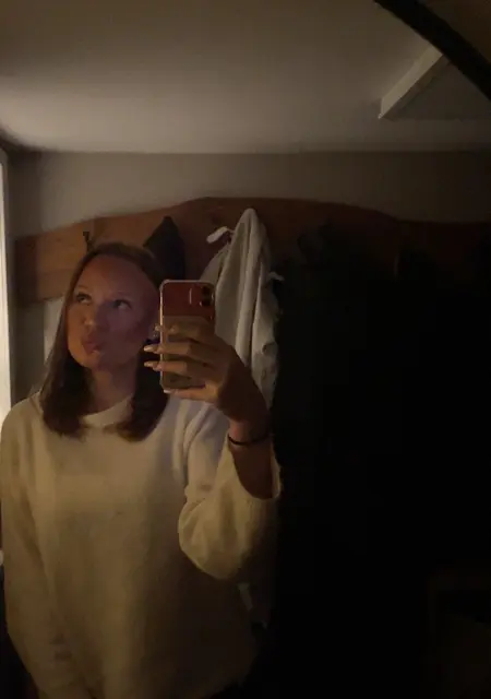 Tindra из Стокгольма, мне 20, познакомлюсь для вирта