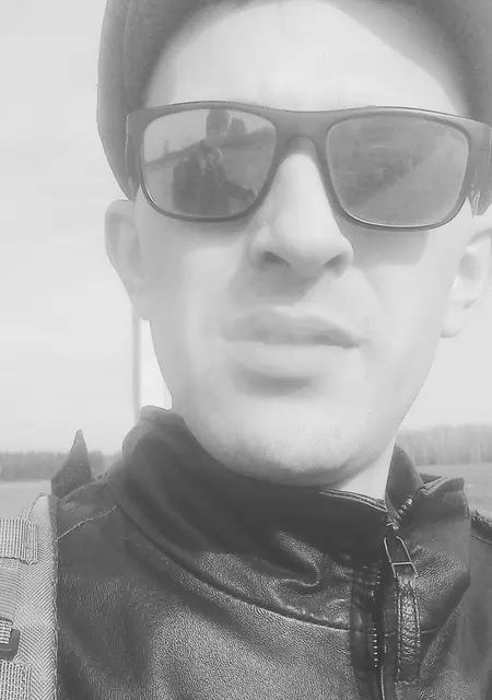 Я Владик, 28 років, знайомлюсь для спілкування у Ірпінь