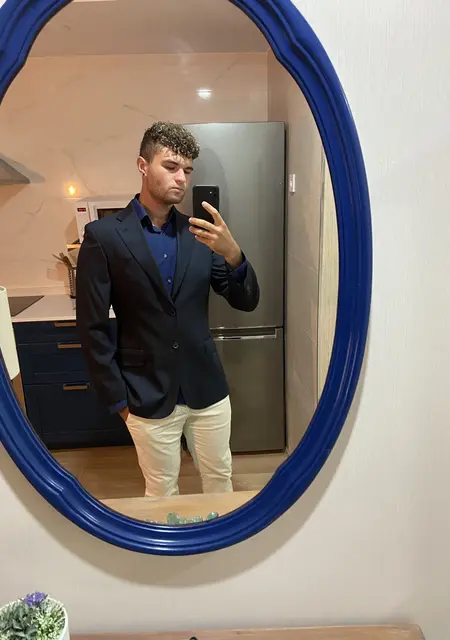 Massimo Nez из Малаги, ищу на сайте приятное времяпровождение