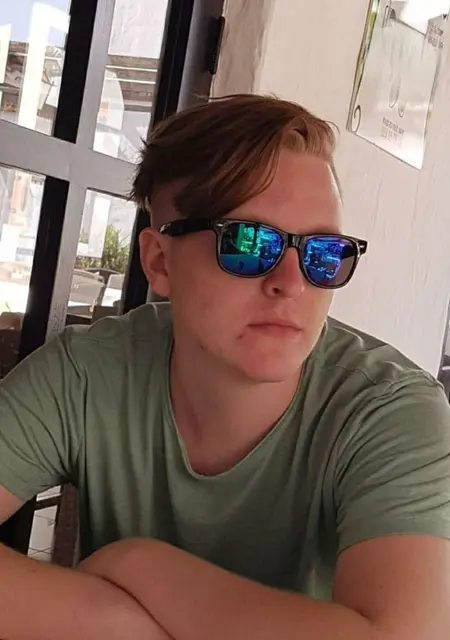 Я Robin, 23, знакомлюсь в Стокгольме