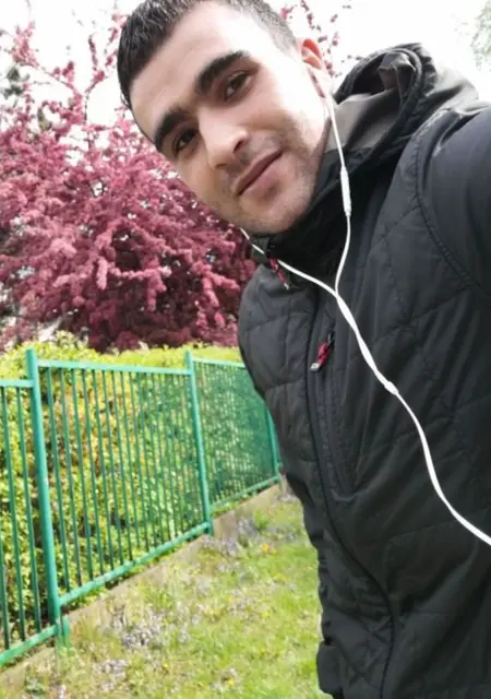 Я Bob, 29, из Праги, ищу знакомство