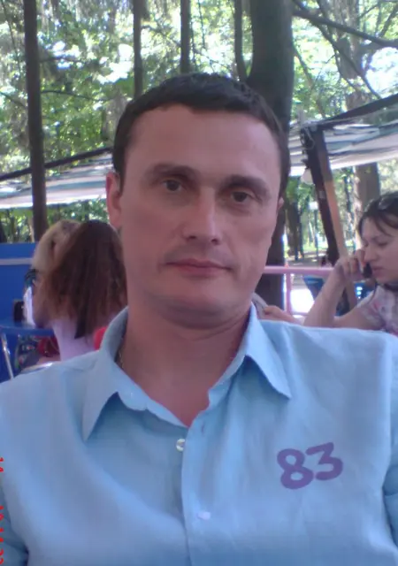 Саша из Харькова, мне 51, познакомлюсь на одну ночь