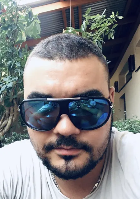 Я Vlado, 31, знакомлюсь для совместных путешествий в Хусте