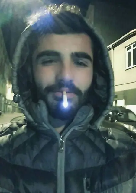 Sakik из Стамбула, мне 25, познакомлюсь