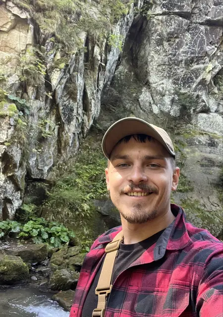 Я Евгеній, 29, из Павлограда, ищу знакомство для вирта