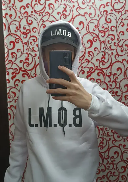 Максим из Николаева, мне 22, познакомлюсь для приятного времяпровождения