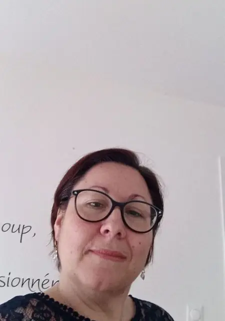 Я Alexandra, 45, из Парижа, ищу знакомство