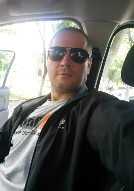 Ярослав из Черкасс, ищу на сайте приятное времяпровождение