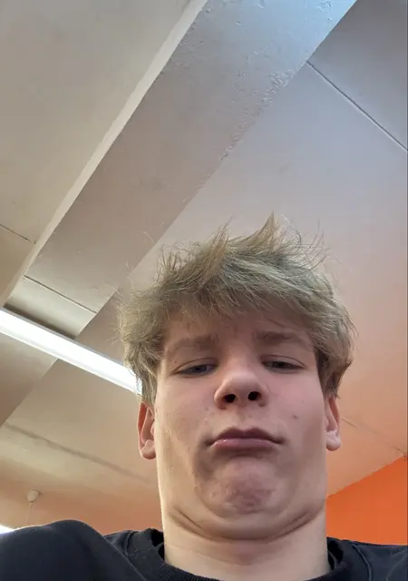 Я Рустам, 25, знакомлюсь без обязательств в Минске