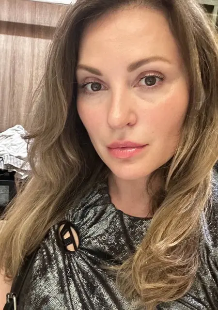 Я Polina, 36, из Алматы, ищу знакомства без обязательств