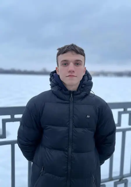 Артур з Харкова, мені 20 років, познайомлюсь без зобов'язань