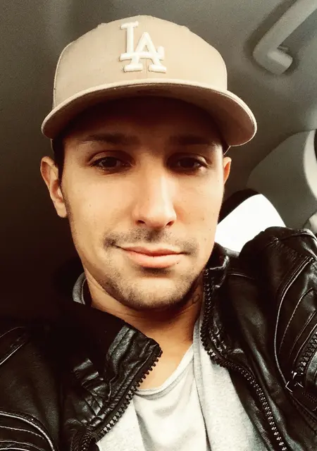 Louis из Брукмюль, мне 34, познакомлюсь для приятного времяпровождения