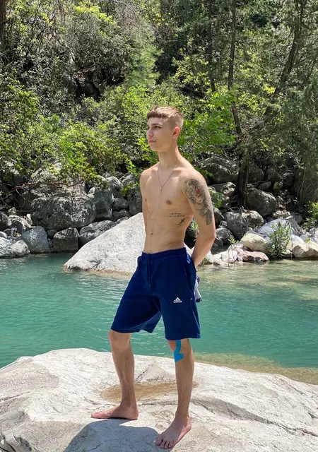 Даниил из Меппевшего, ищу на сайте знакомства на одну ночь