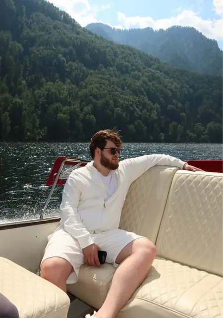 Я Александр, 26, знакомлюсь без обязательств в Берне