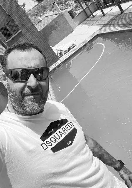 Я Ares, 43, знакомлюсь для общения в Манресе