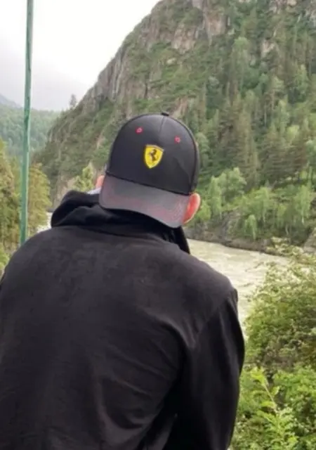 Егор из Праги, ищу на сайте знакомства на одну ночь