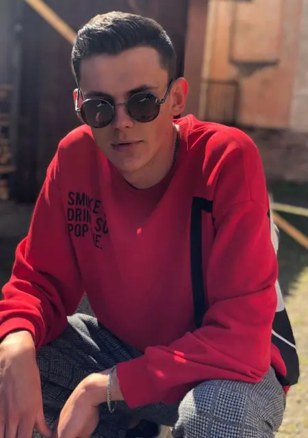 Я Макс, 24, из Новой Ушицы, ищу знакомство для общения