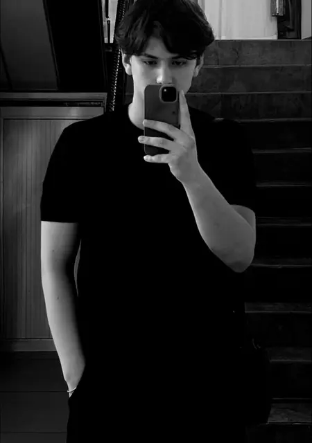 Holid из Бишкека, мне 19, познакомлюсь на одну ночь