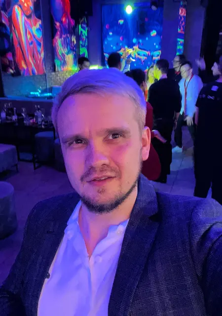 Никита из Донецка, ищу на сайте знакомства на одну ночь