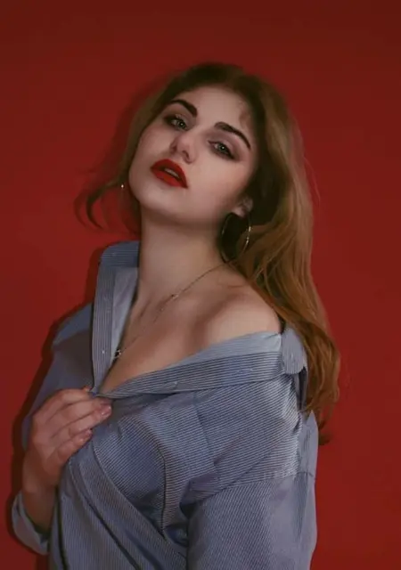 Виктория из Одессы, ищу на сайте приятное времяпровождение