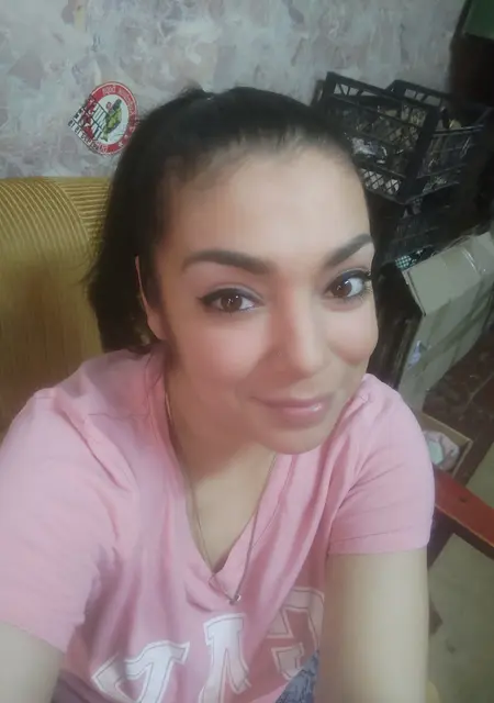 Я Карина, 35, знакомлюсь без обязательств в Одессе