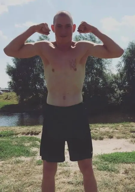 Я Алексей, 27 років, знайомлюсь на одну ніч у Луцьк