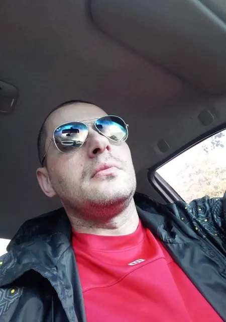 Andrej из Винницы, мне 44, познакомлюсь для общения