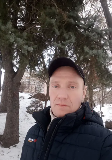 Я Сергей, 42, из Днепра, ищу знакомства на одну ночь