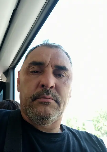 Я Александр, 47, знакомлюсь без обязательств в Астане