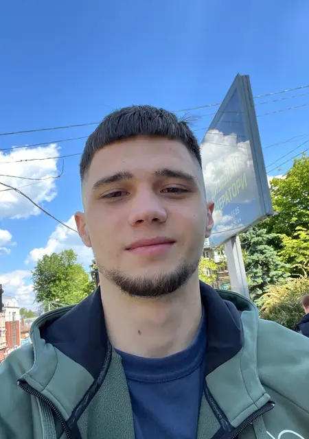 Кирилл из Днепра, ищу на сайте общение