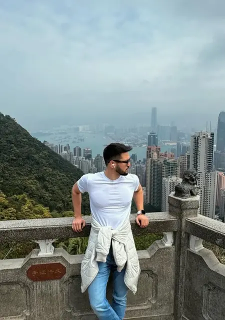 Константин из Хмельницкого, ищу на сайте вирта