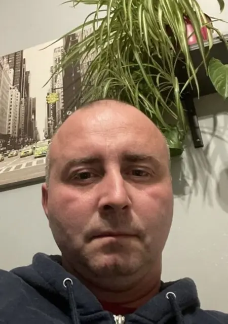 Pawel из Лондона, мне 42, познакомлюсь