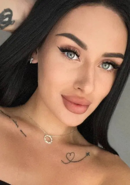 Виктория из Праги, ищу на сайте общение