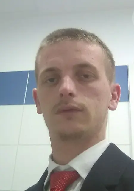 Я Damian, 27, из Варшавы, ищу знакомство для приятного времяпровождения