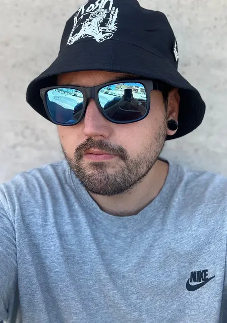 Matias из Адра, мне 28, познакомлюсь для постоянных отношений