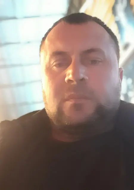 Умар из Рыбницы, мне 38, познакомлюсь на одну ночь