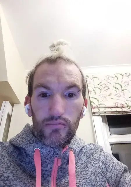 I'm Fergus England Eng, 44, looking to meet in London